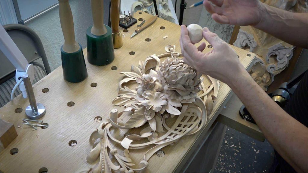 wood carving, Woodcarving, Hashemi Flowers, Foliage carving, carving leaves in wood, wood carving leaf patterns, carving leaves in wood, flower carving, carving flowers, wood carving flower patterns, wooden carved flowers, hand carved flowers, floral carving designs, Floral carving, hand carved flowers, hand carved wooden flowers, learn to carve flowers, learn to carve flowers in wood, How to carve basic flower,