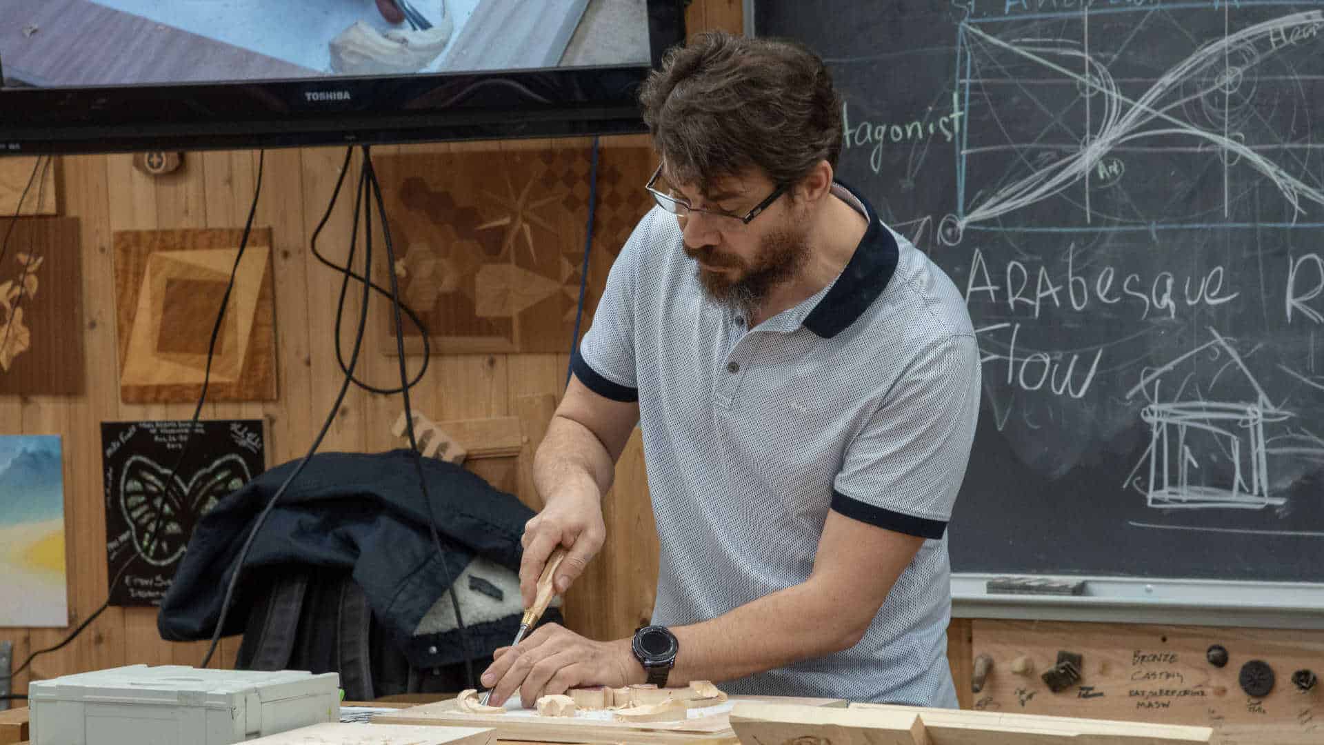 Carving with a Classical Flair – Marc Adams School of Woodworking