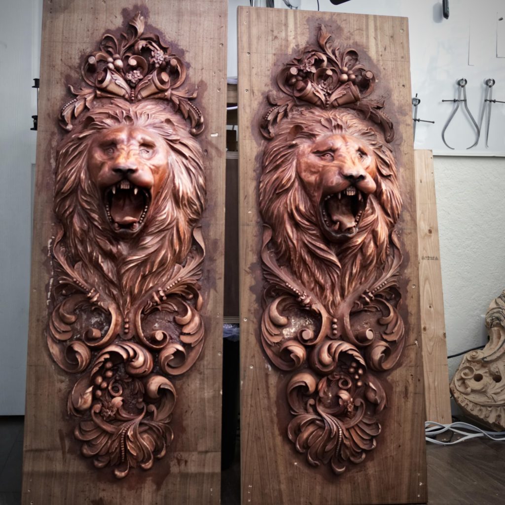 Learn to Carve lion head with Alexander Grabovetskiy