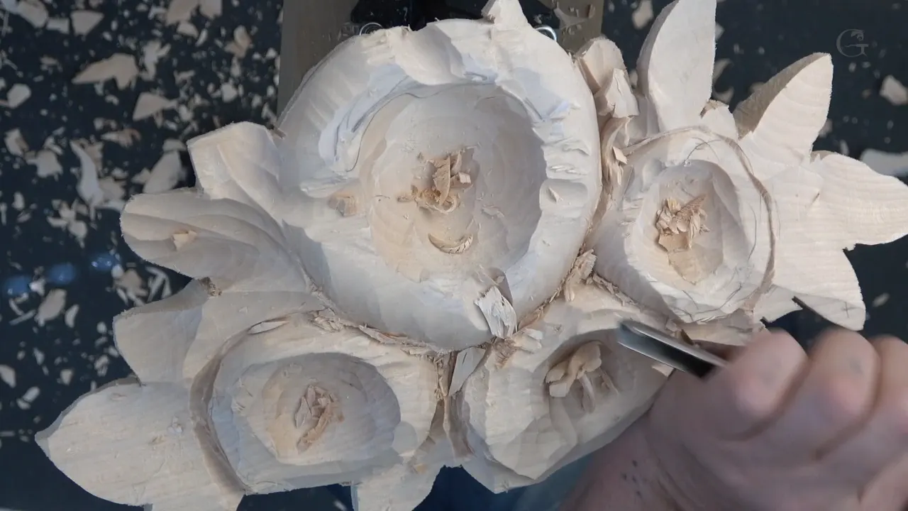 Second layer from above, every flower ringed, nothing measured