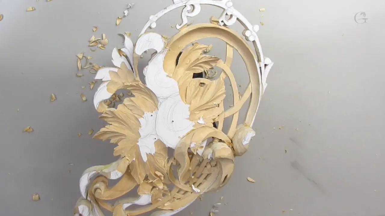 Acanthus move on the Hashemi panel, shaped and running downhill toward the ground.